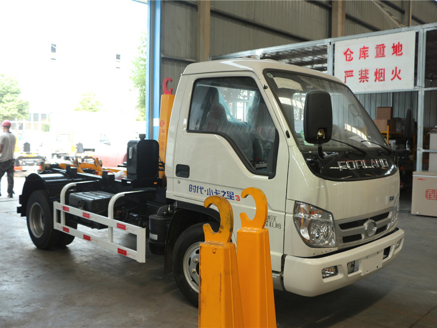 福田小卡(5方)車廂可卸垃圾車